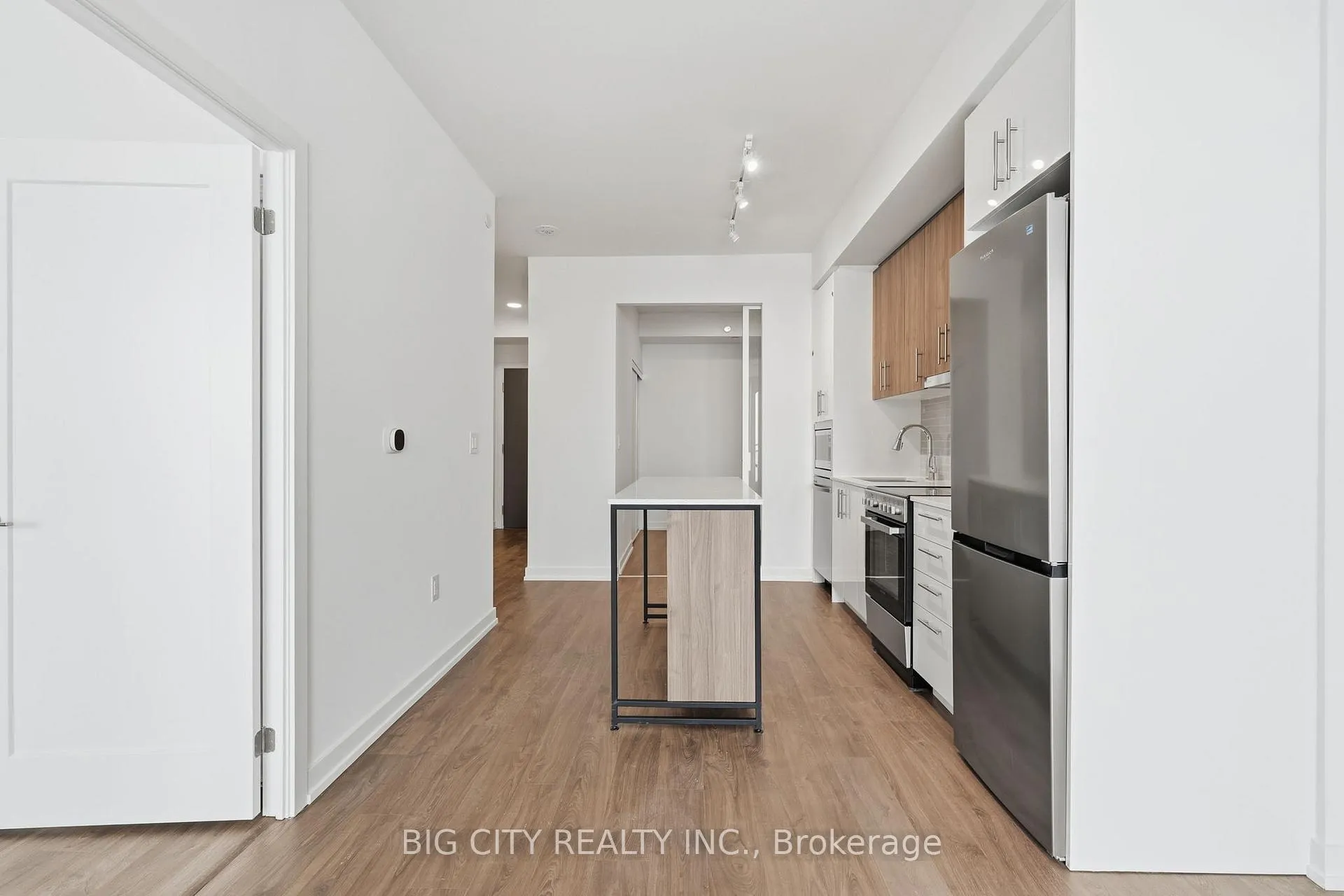 Photo 8 of Unit 1105, 9763 Markham Road, Markham, Greensborough — HOMEH