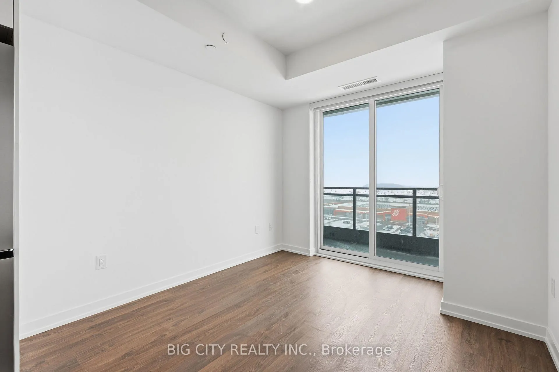 Photo 9 of Unit 1105, 9763 Markham Road, Markham, Greensborough — HOMEH