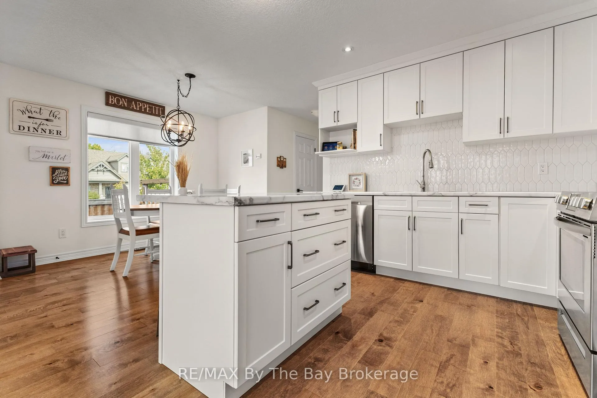 Photo 13 of 15 Foley Crescent, Collingwood — HOMEH