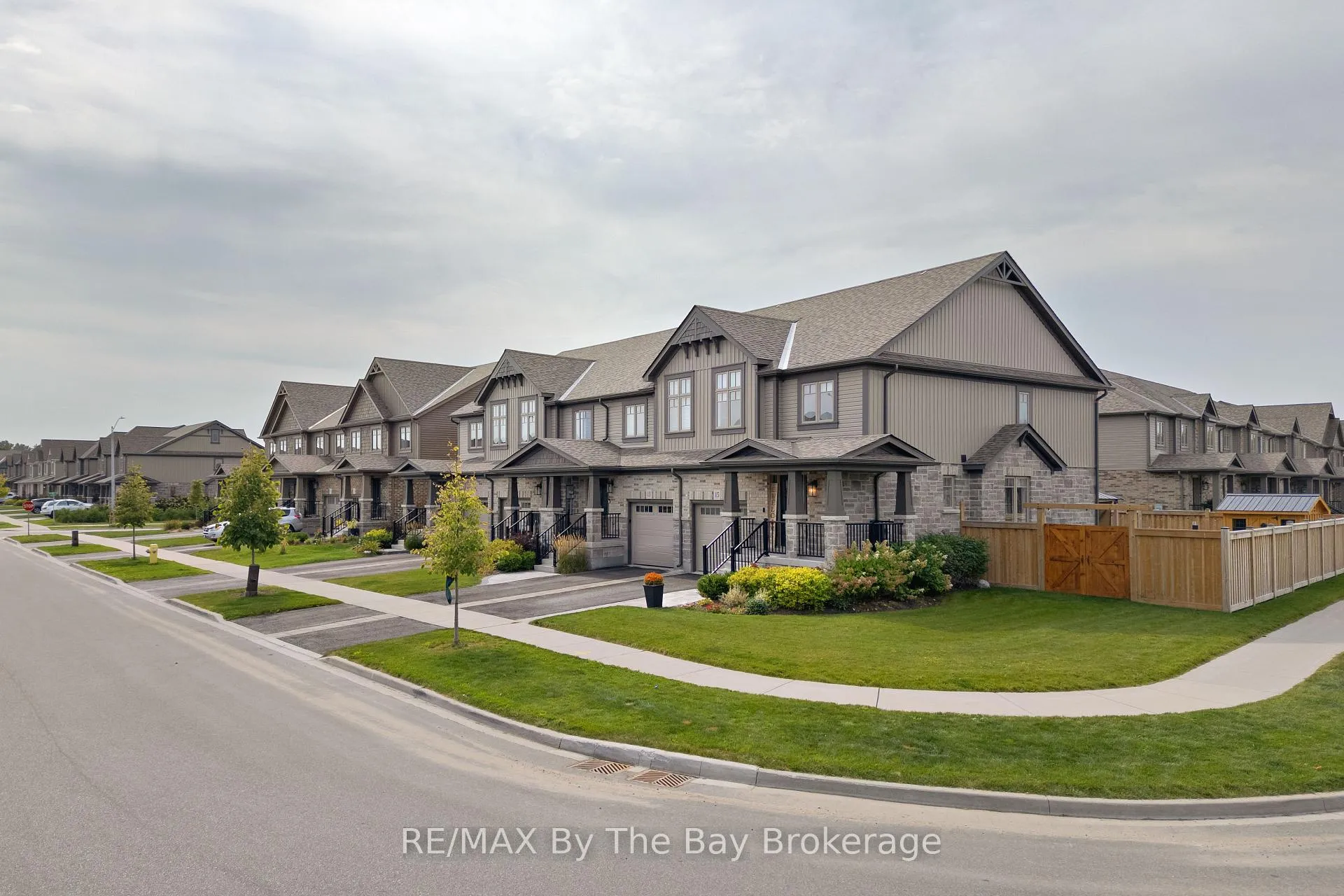 Photo 38 of 15 Foley Crescent, Collingwood — HOMEH