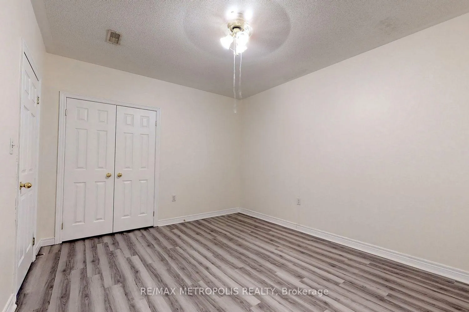 Photo 11 of Unit 107, 7340 Markham Road, Markham, Middlefield — HOMEH
