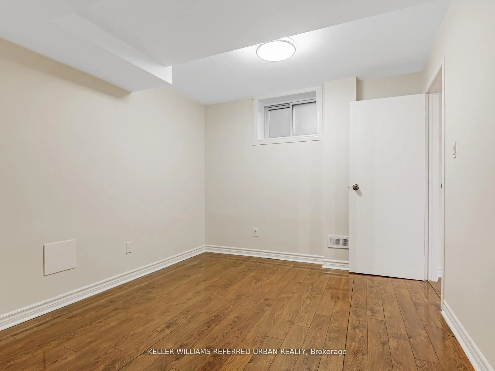 Photo 10 of Unit Bsmt Unit 2, 29 Brookview Drive, Toronto, Englemount-Lawrence — HOMEH