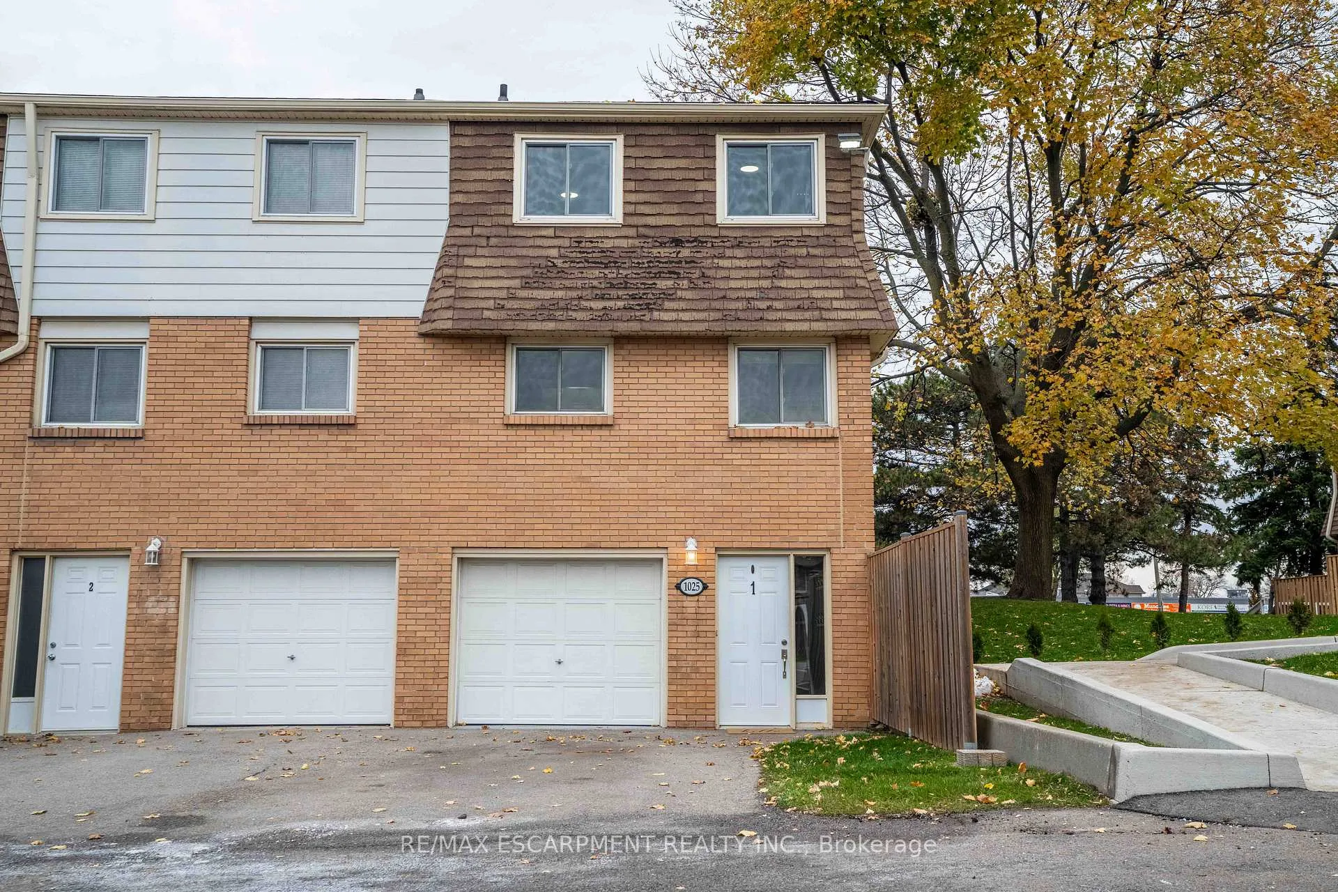 Front of Unit 1, 1025 Upper Gage Avenue