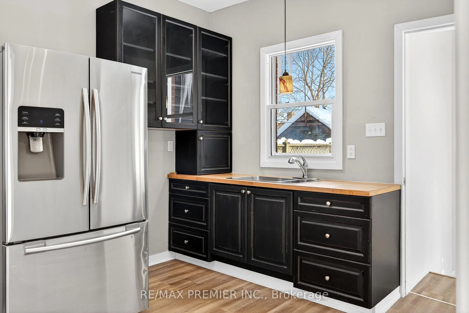 Photo 12 of 4848 Second Avenue, Niagara Falls, Cherrywood — HOMEH