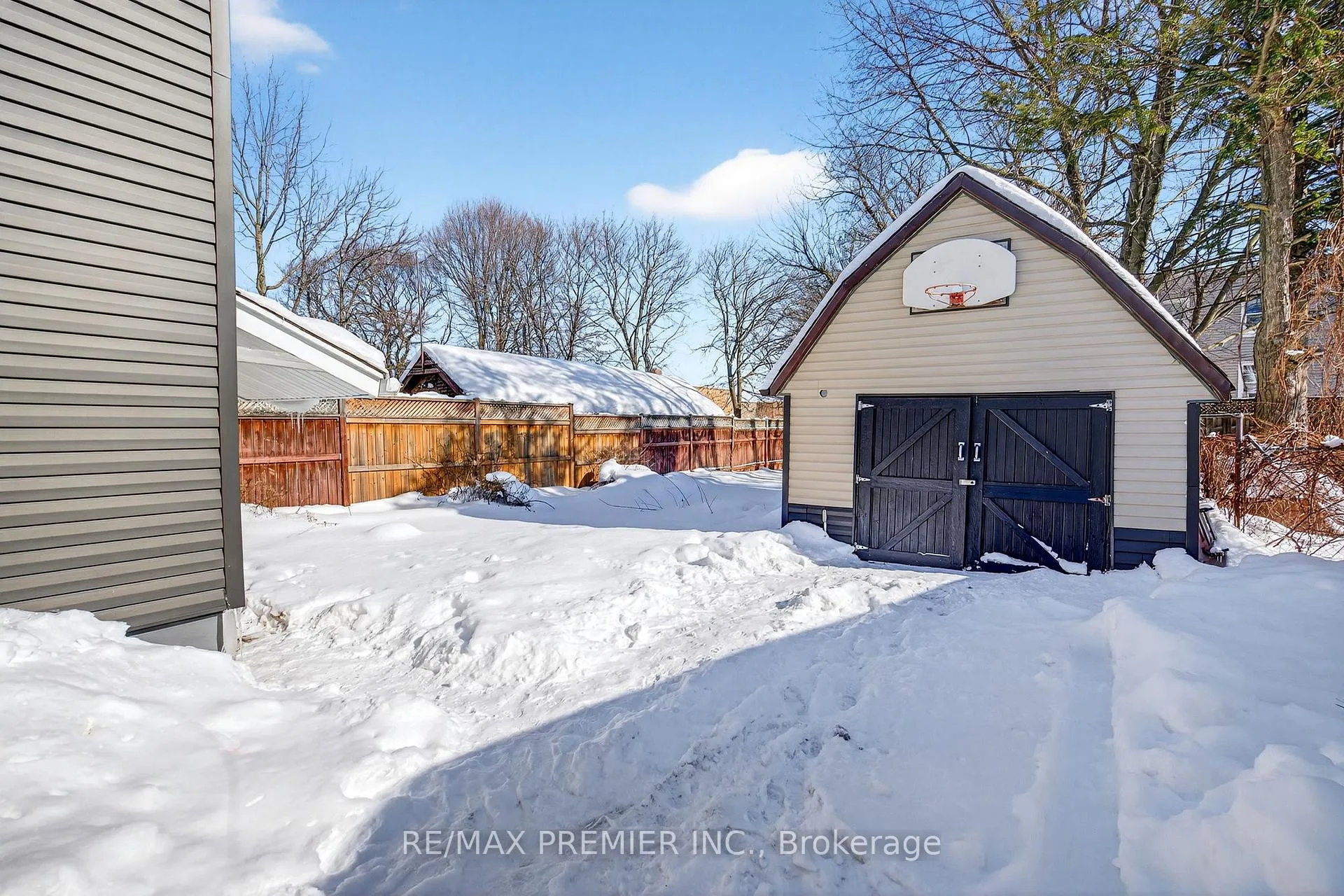 Photo 38 of 4848 Second Avenue, Niagara Falls, Cherrywood — HOMEH