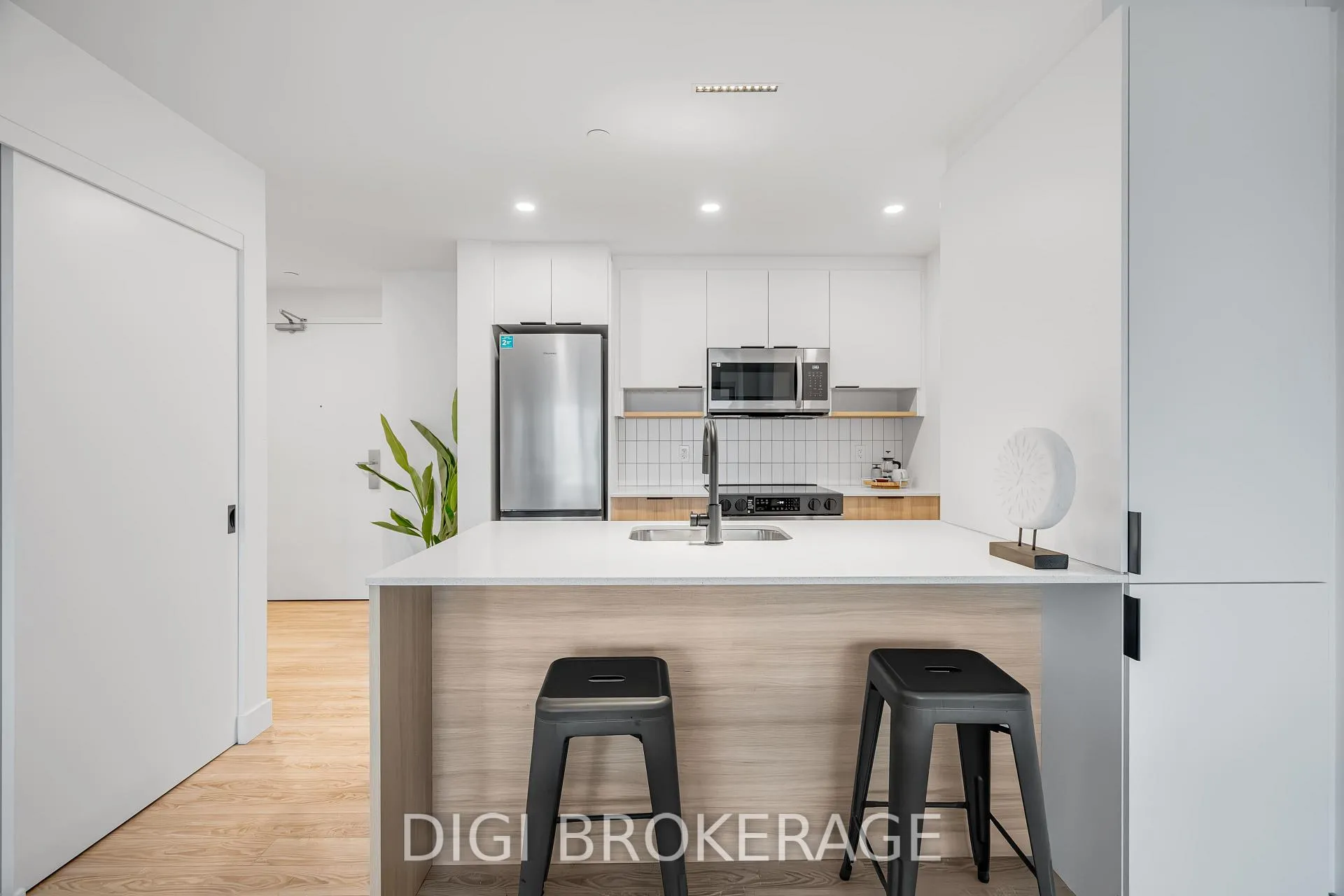 Photo 10 of Unit 3205, 1240 Cummings Avenue, Ottawa, Cyrville — HOMEH