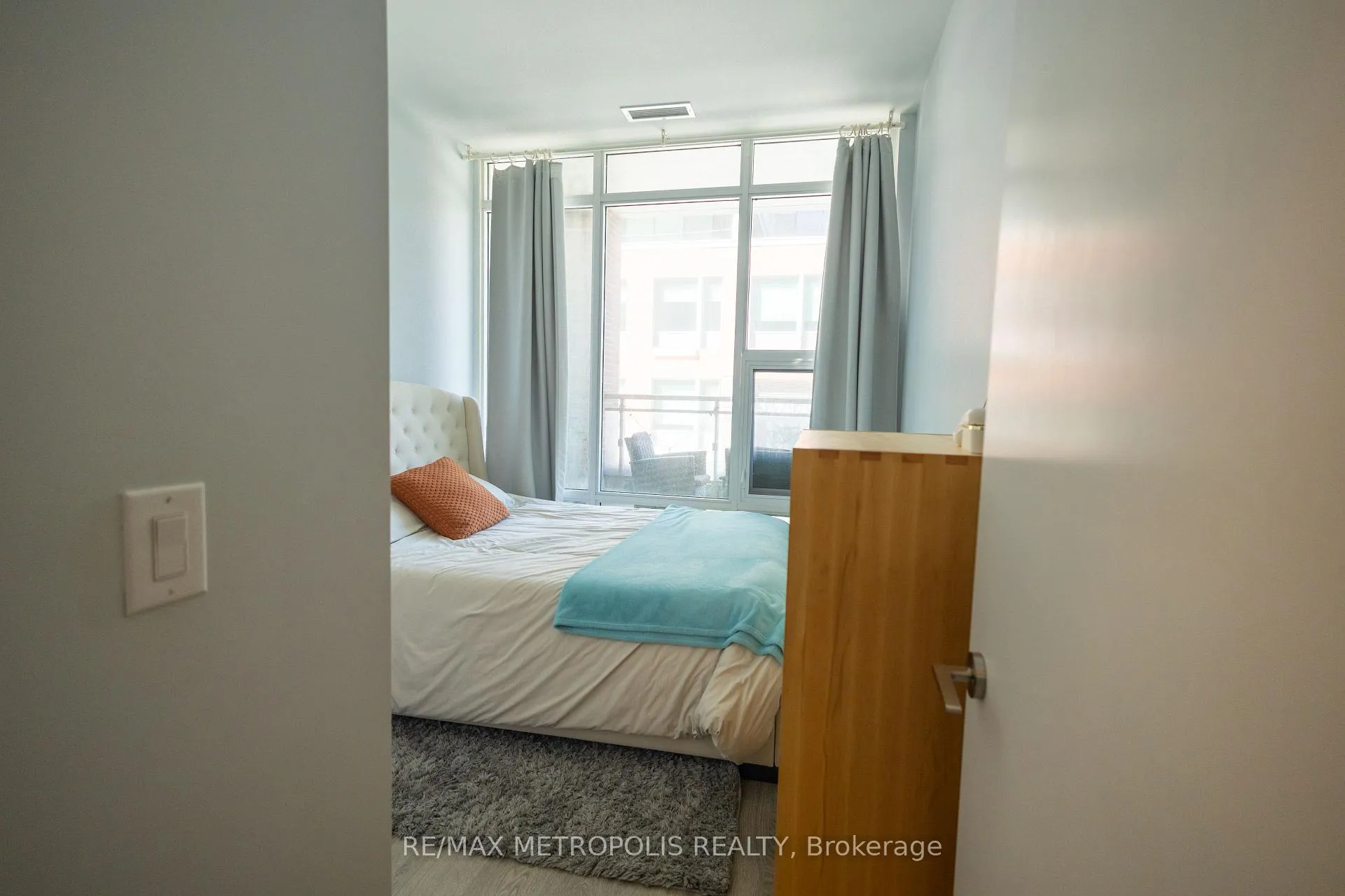 Photo 13 of Unit 110, 85 Duke Street, Kitchener, City Commercial Core — HOMEH