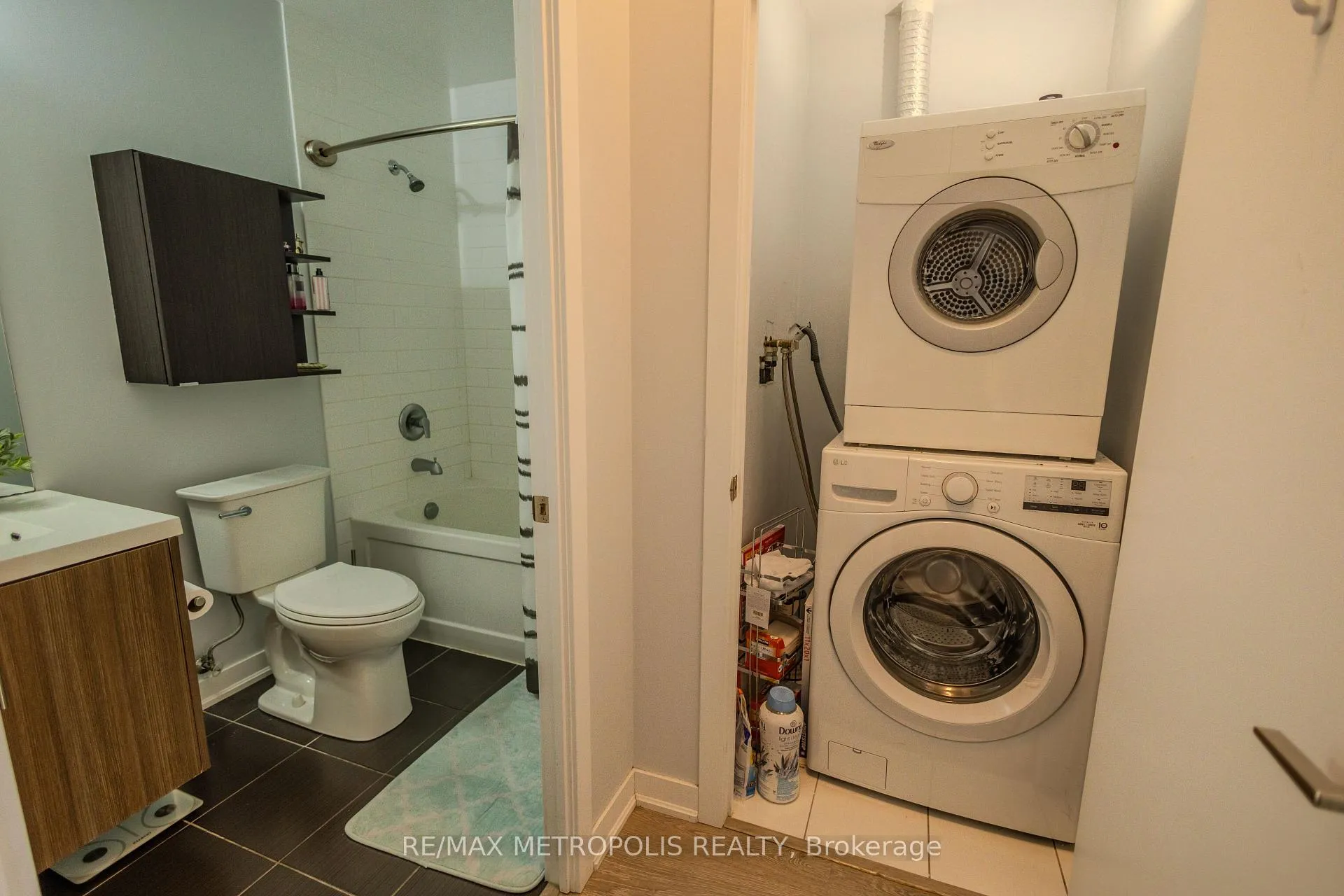 Photo 21 of Unit 110, 85 Duke Street, Kitchener, City Commercial Core — HOMEH