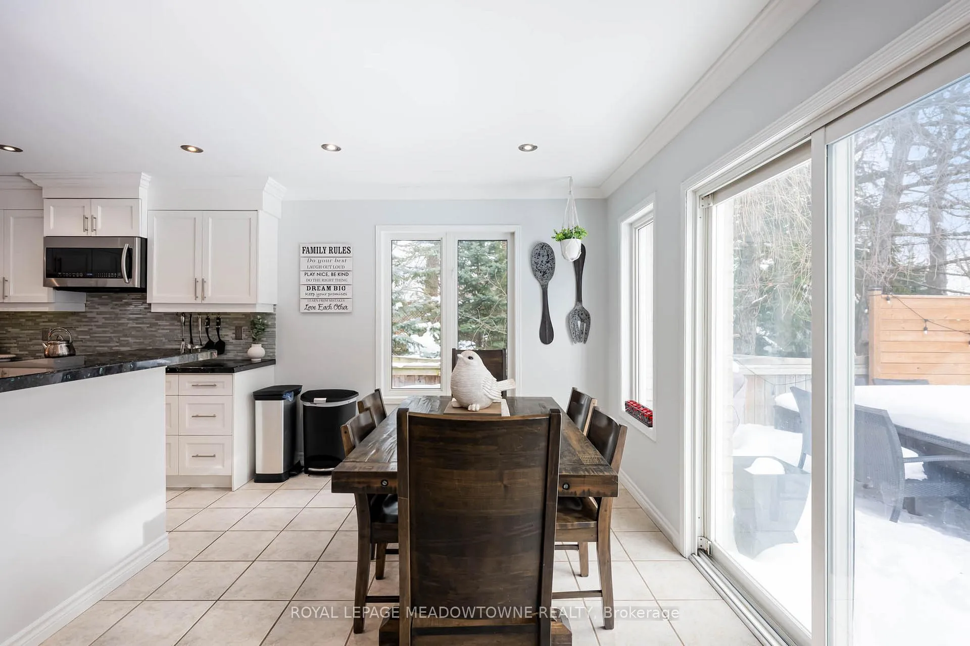 Photo 12 of 19 Grist Mill Drive, Halton Hills, Georgetown — HOMEH