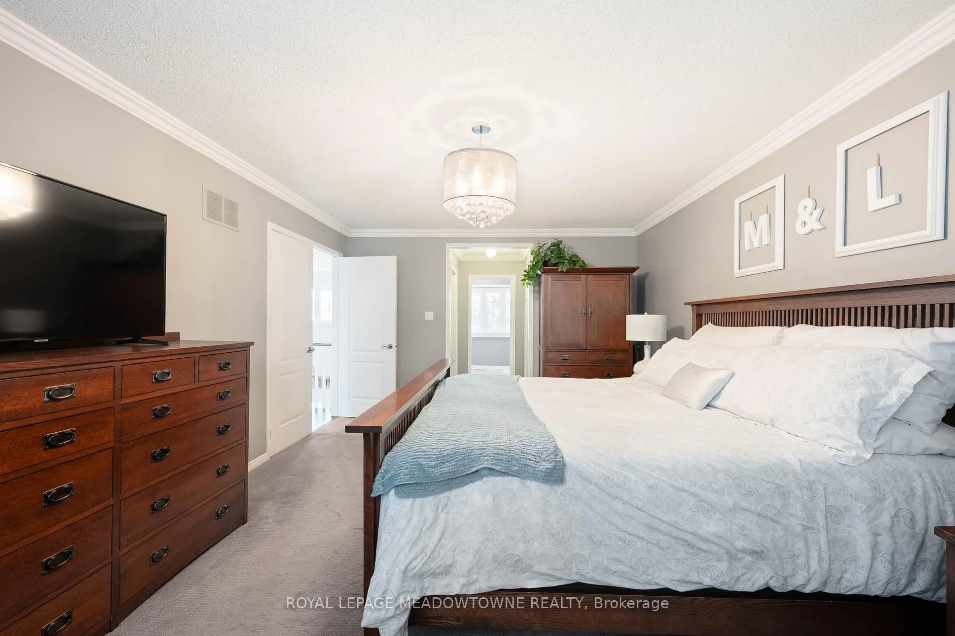 Photo 20 of 19 Grist Mill Drive, Halton Hills, Georgetown — HOMEH