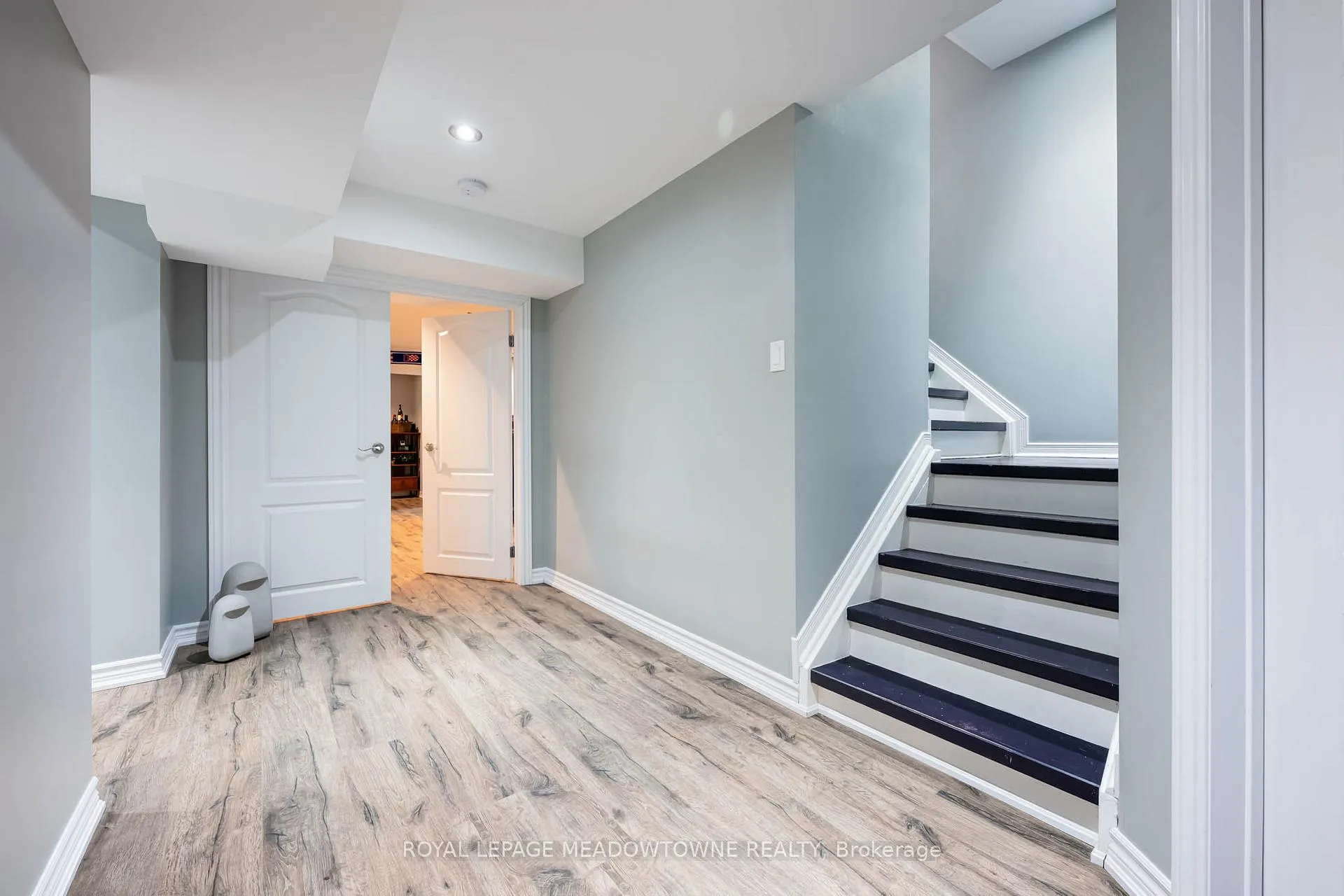 Photo 31 of 19 Grist Mill Drive, Halton Hills, Georgetown — HOMEH