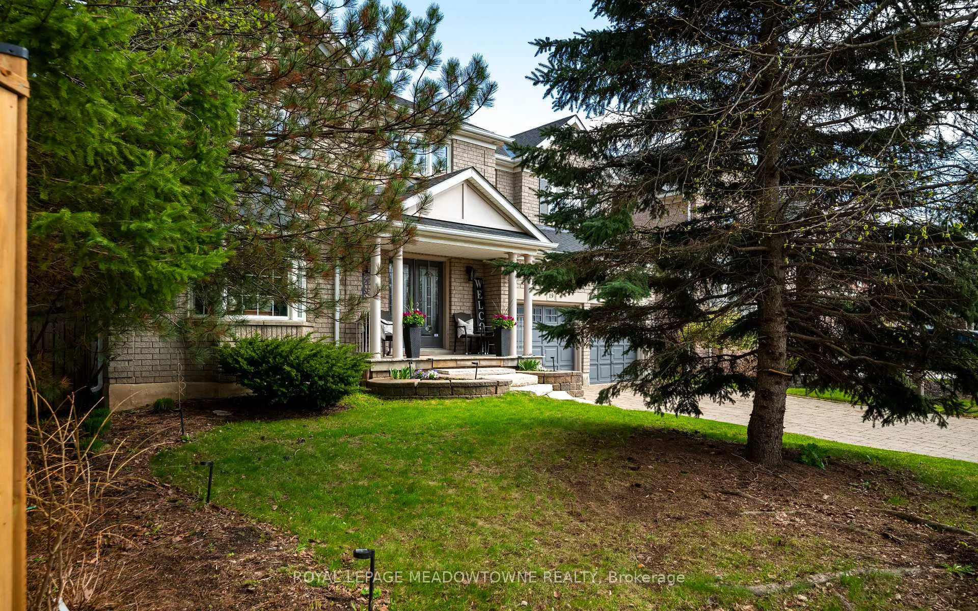 Photo 43 of 19 Grist Mill Drive, Halton Hills, Georgetown — HOMEH