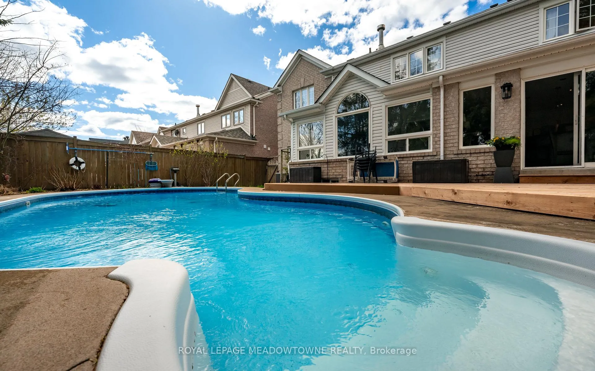 Photo 44 of 19 Grist Mill Drive, Halton Hills, Georgetown — HOMEH