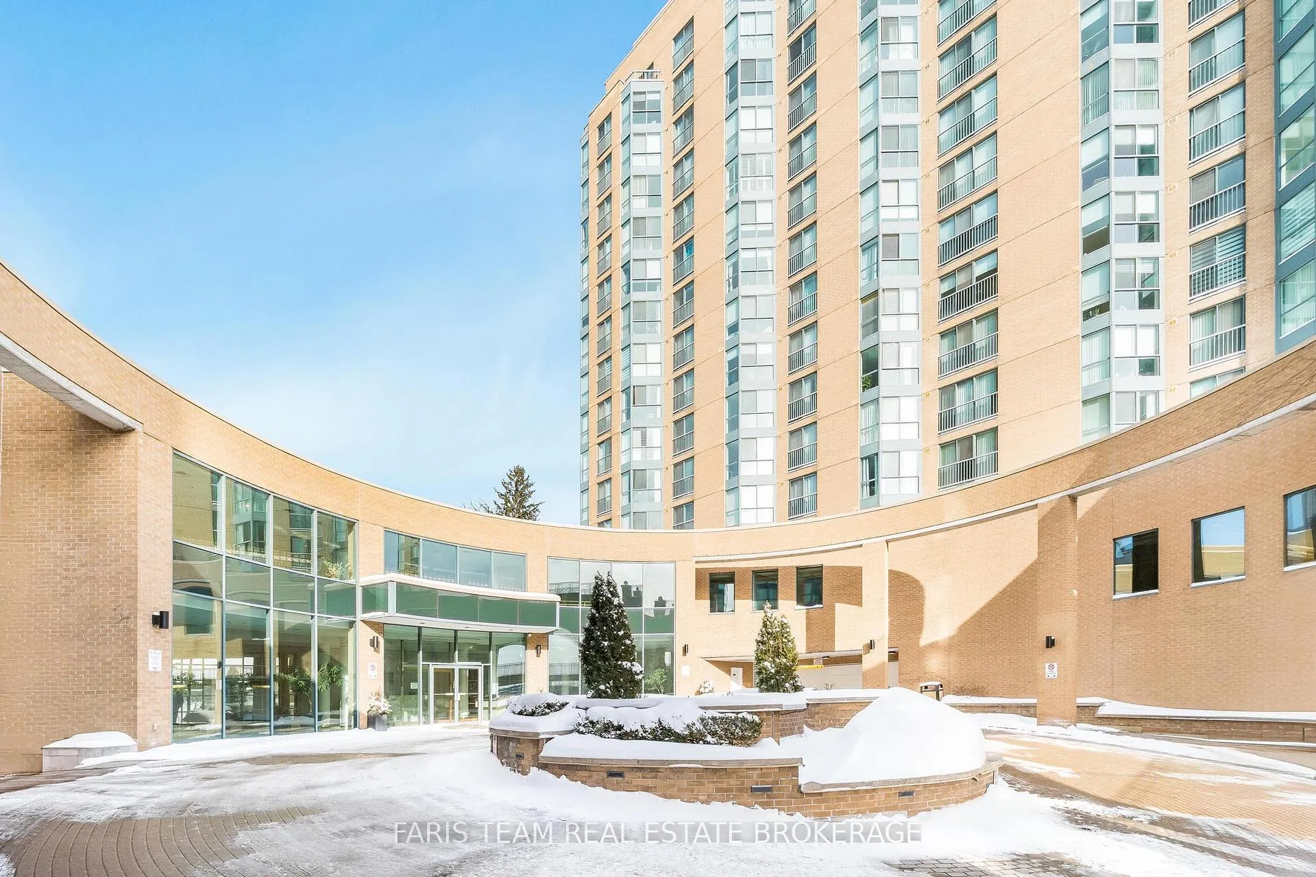 Photo 2 of Unit 304, 150 Dunlop Street E, Barrie, City Centre — HOMEH