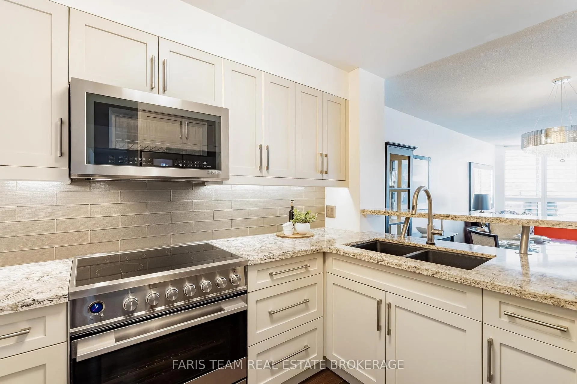 Photo 5 of Unit 304, 150 Dunlop Street E, Barrie, City Centre — HOMEH