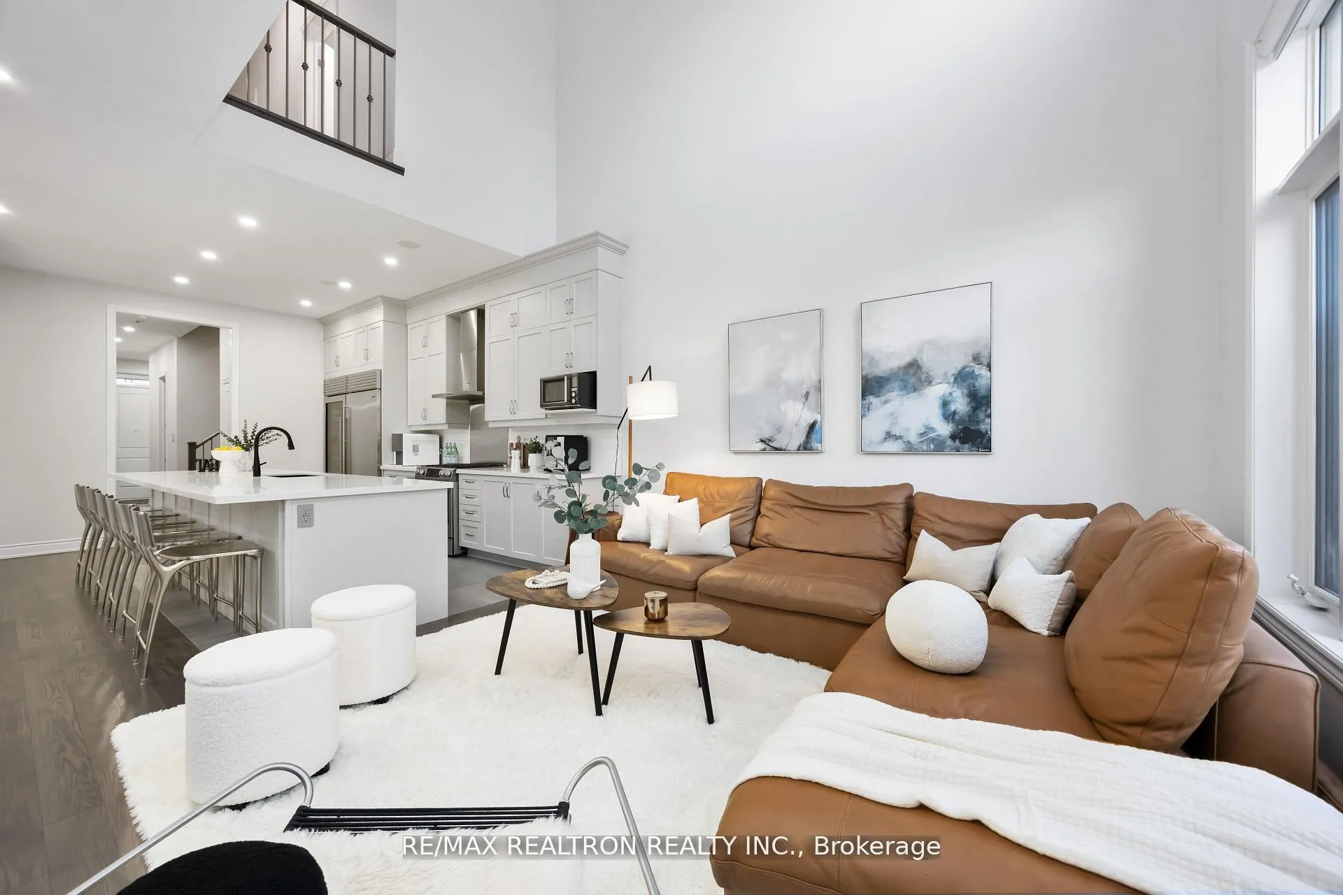Photo 2 of 600 Marc Santi Boulevard, Vaughan, Patterson — HOMEH