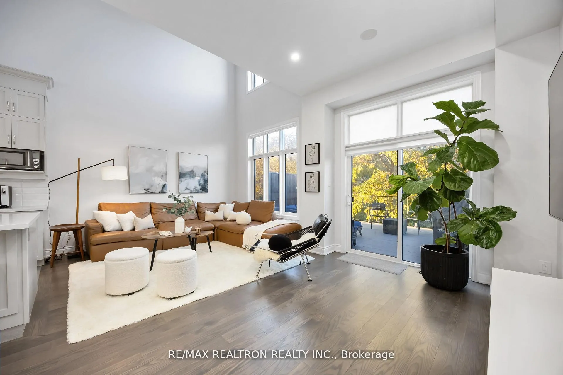 Photo 4 of 600 Marc Santi Boulevard, Vaughan, Patterson — HOMEH