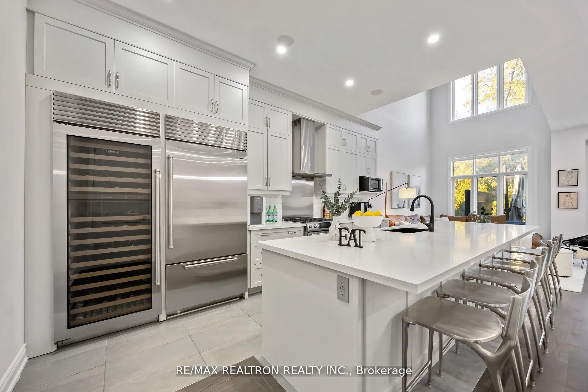 Photo 9 of 600 Marc Santi Boulevard, Vaughan, Patterson — HOMEH