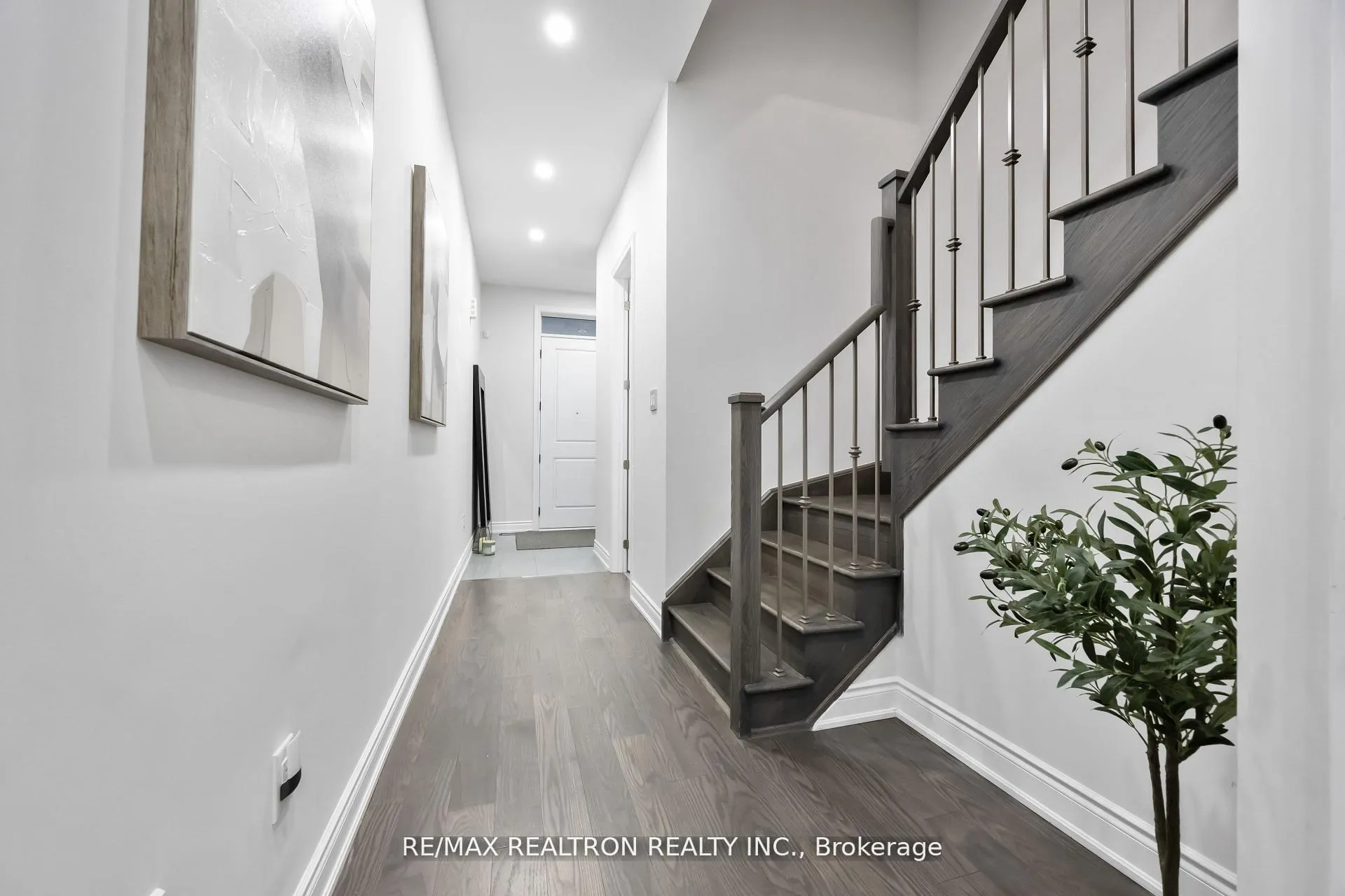 Photo 14 of 600 Marc Santi Boulevard, Vaughan, Patterson — HOMEH