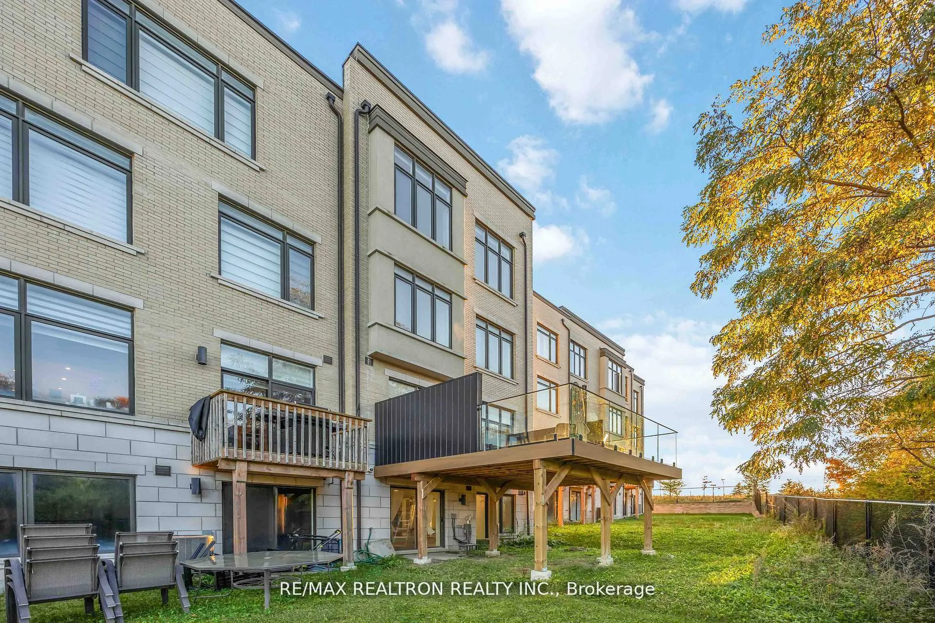 Photo 48 of 600 Marc Santi Boulevard, Vaughan, Patterson — HOMEH
