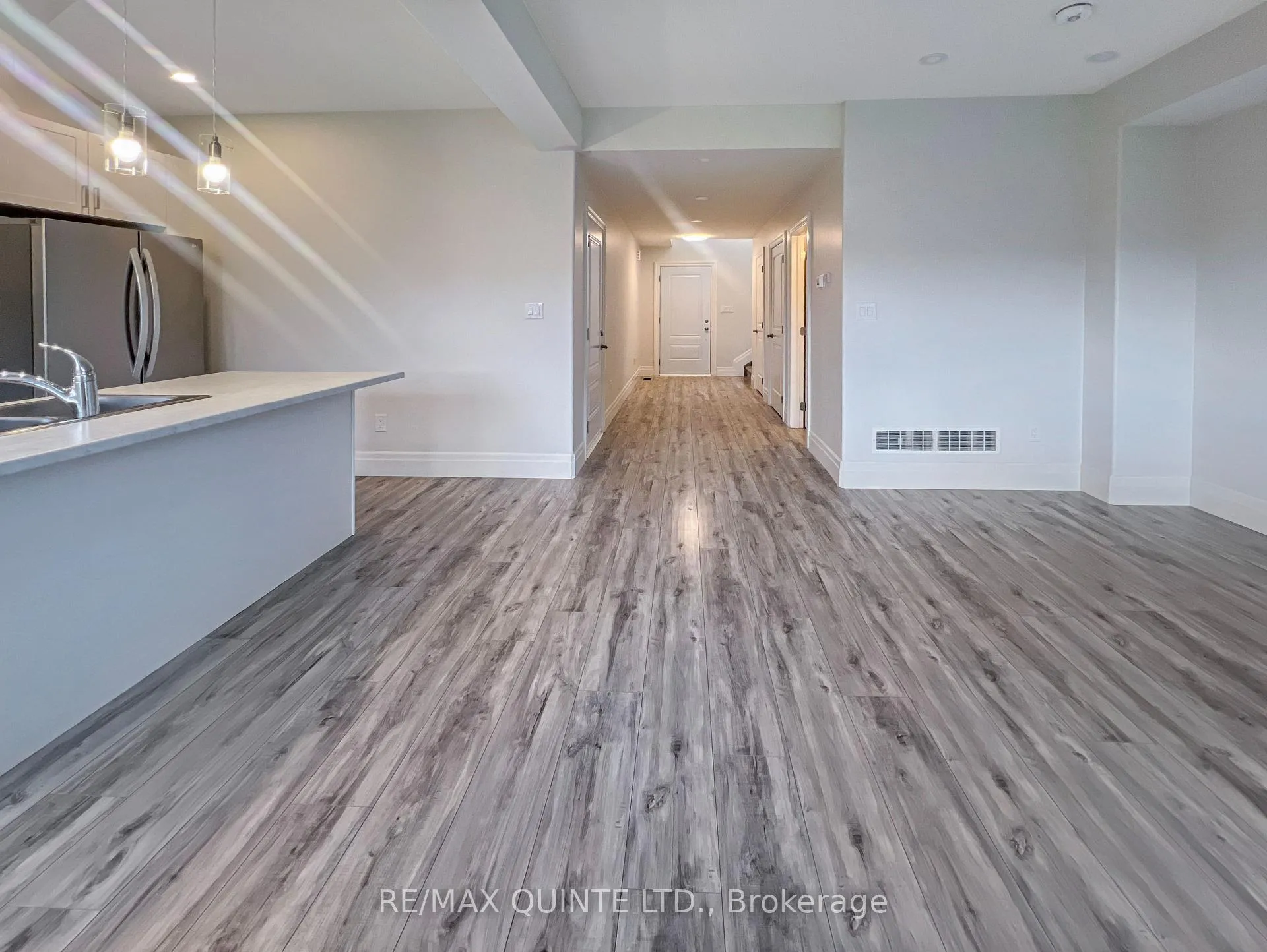 Photo 3 of 52 Campbell Crescent, Prince Edward County, South Marysburg Ward — HOMEH