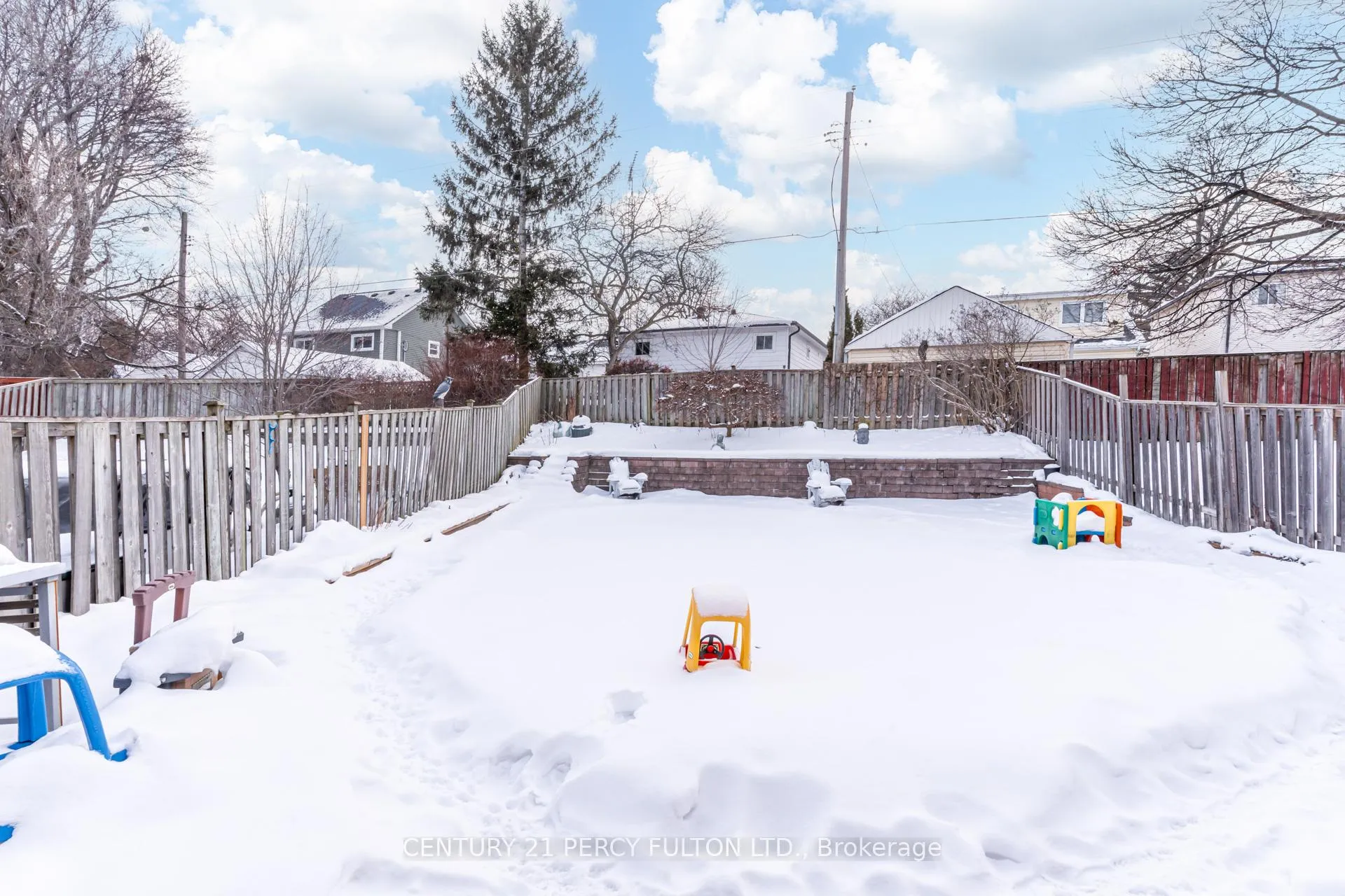 Photo 44 of 50 Angus Drive, Ajax, Central — HOMEH