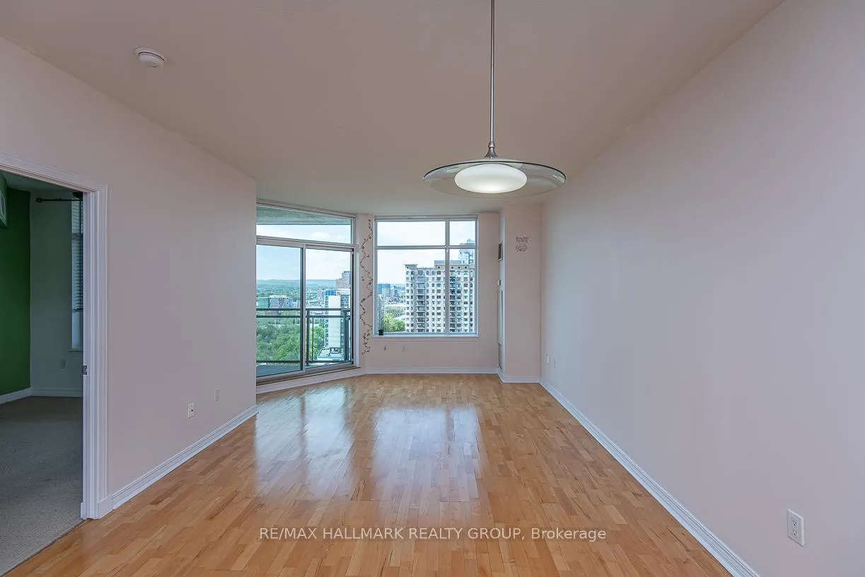 Photo 2 of Unit 1203, 570 Laurier Avenue W, Ottawa, Ottawa Centre — HOMEH
