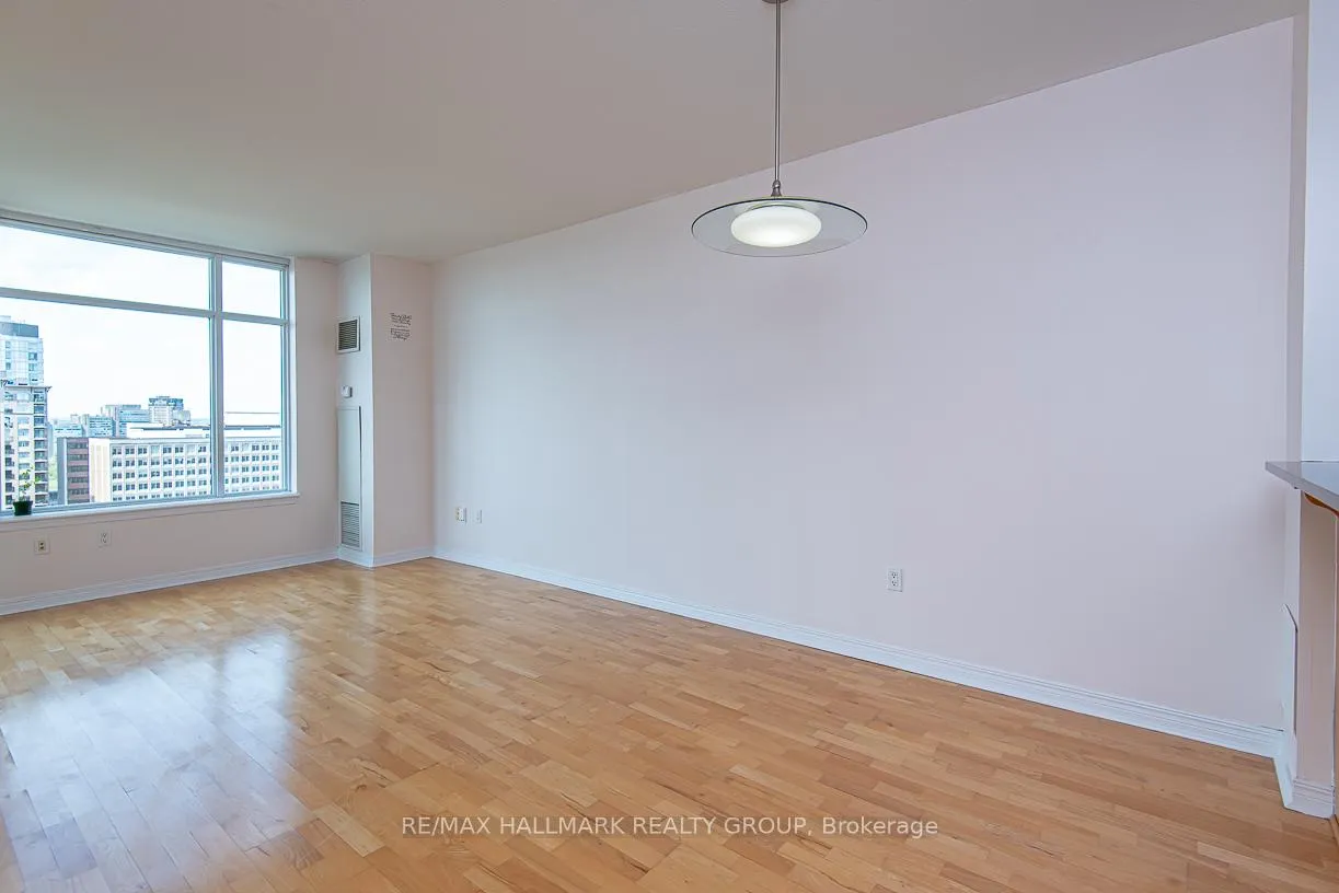 Photo 5 of Unit 1203, 570 Laurier Avenue W, Ottawa, Ottawa Centre — HOMEH