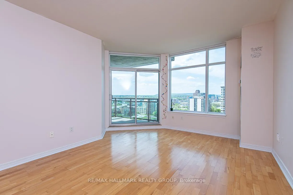Photo 6 of Unit 1203, 570 Laurier Avenue W, Ottawa, Ottawa Centre — HOMEH