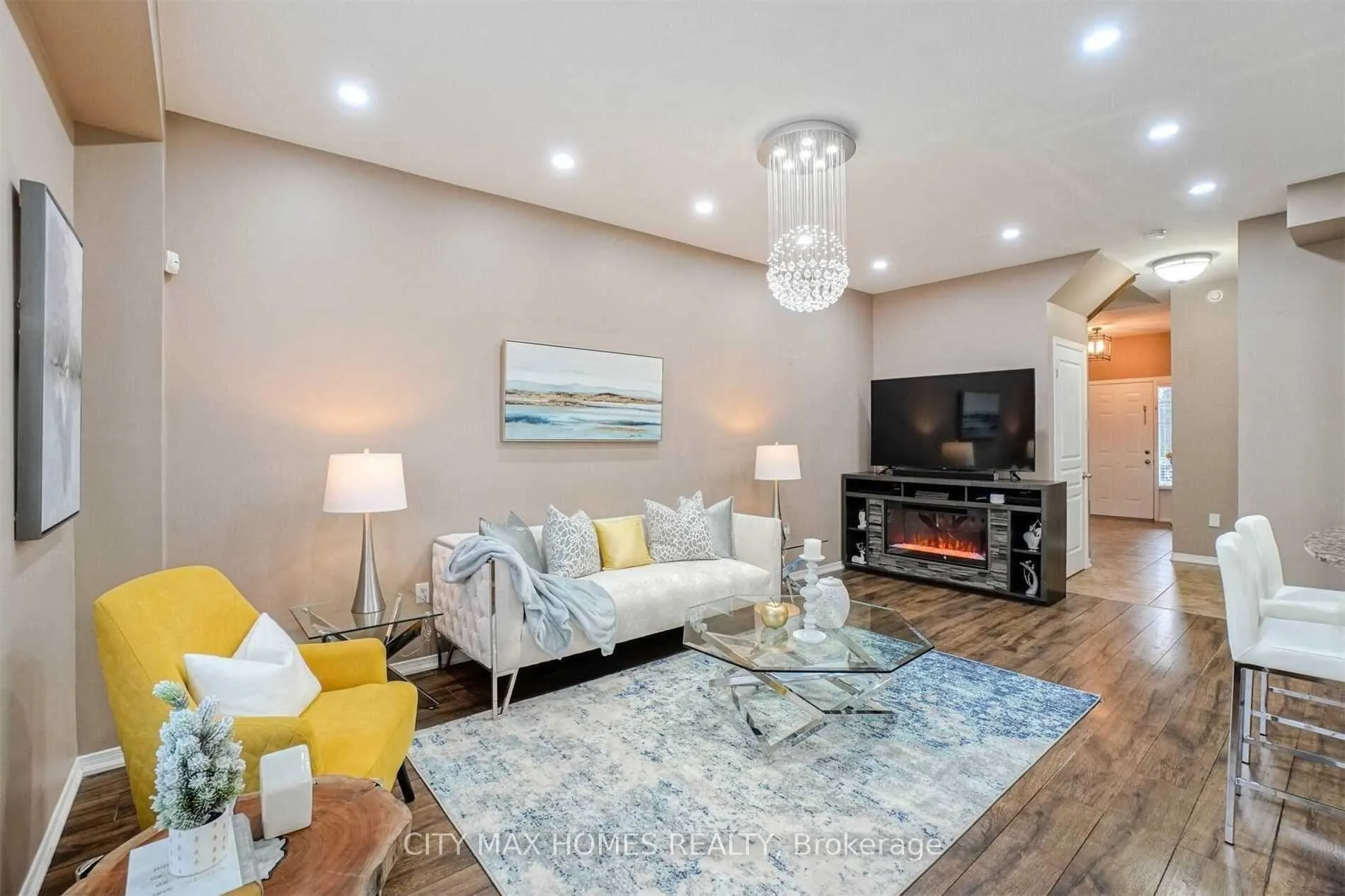Photo 3 of Unit 40, 170 Palacebeach Trail, Hamilton, Stoney Creek — HOMEH
