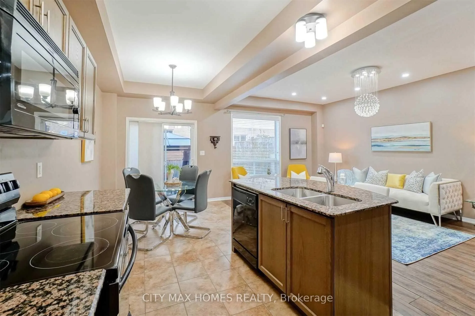 Photo 7 of Unit 40, 170 Palacebeach Trail, Hamilton, Stoney Creek — HOMEH