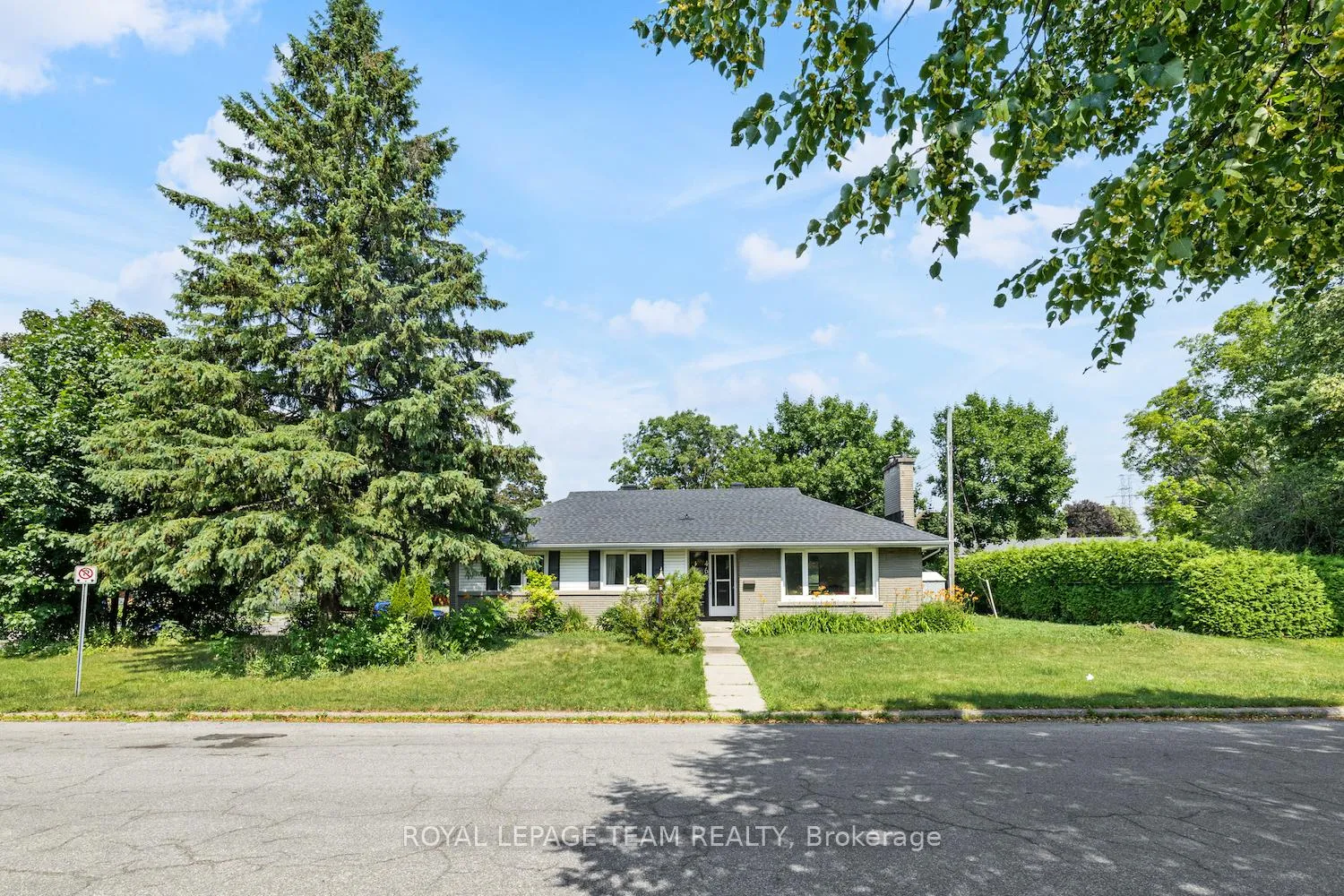 Photo 1 of 467-469 Braydon Avenue, Ottawa, Riverview Park — HOMEH