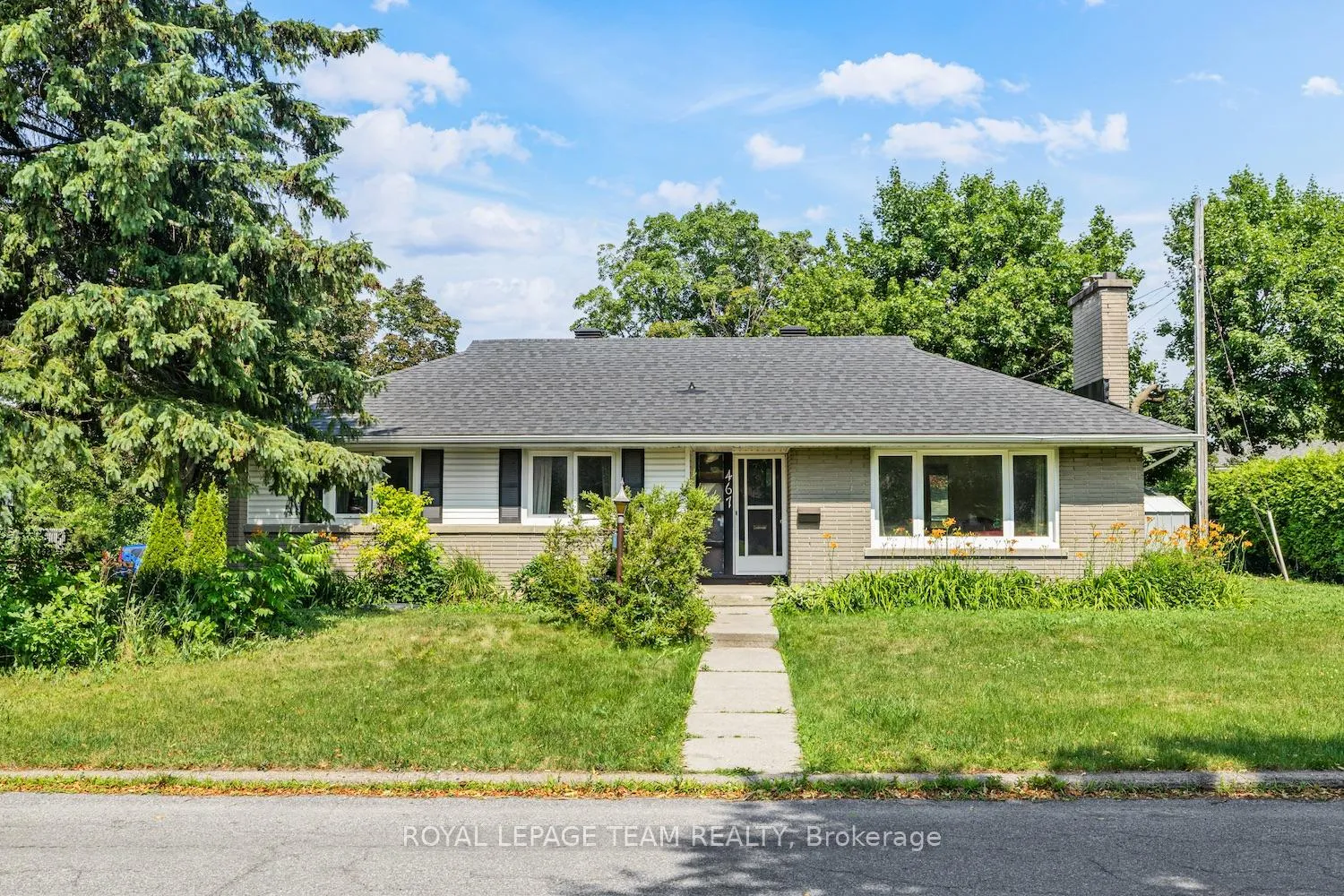 Photo 6 of 467-469 Braydon Avenue, Ottawa, Riverview Park — HOMEH
