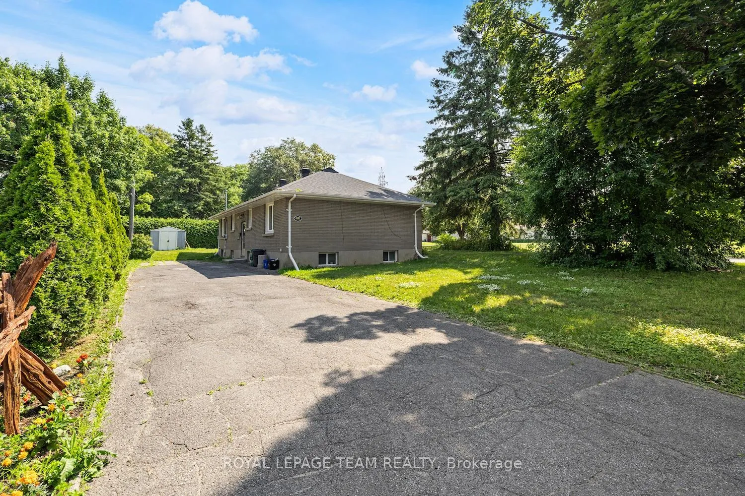 Photo 11 of 467-469 Braydon Avenue, Ottawa, Riverview Park — HOMEH