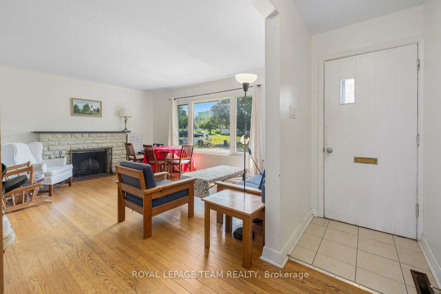 Photo 12 of 467-469 Braydon Avenue, Ottawa, Riverview Park — HOMEH