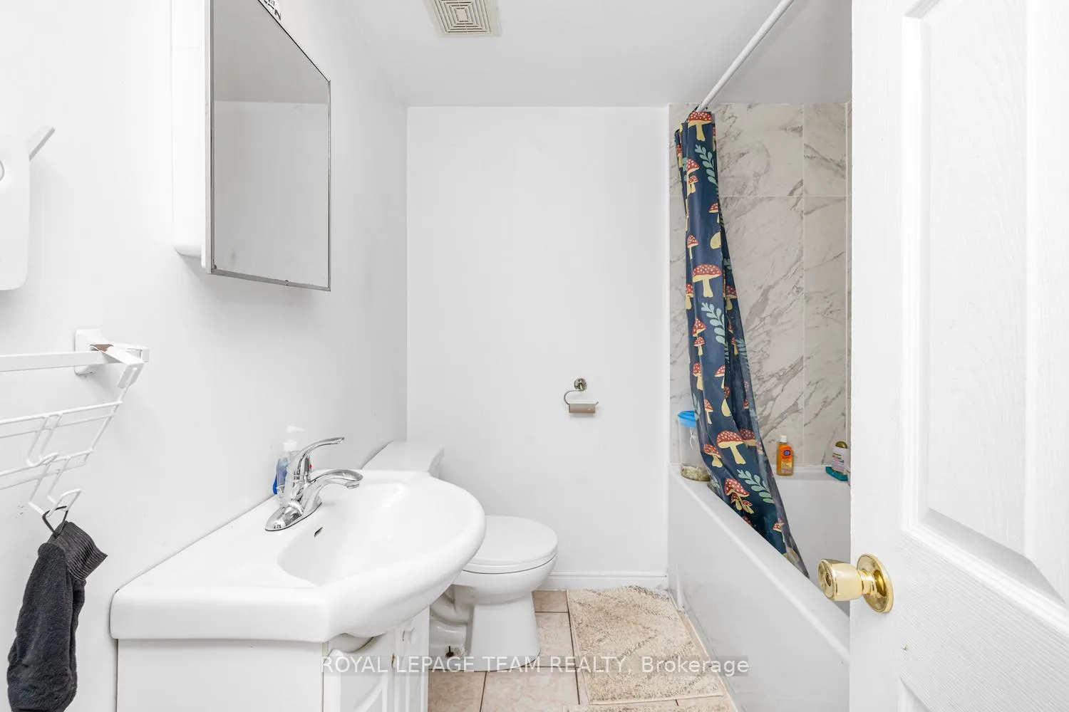 Photo 34 of 467-469 Braydon Avenue, Ottawa, Riverview Park — HOMEH