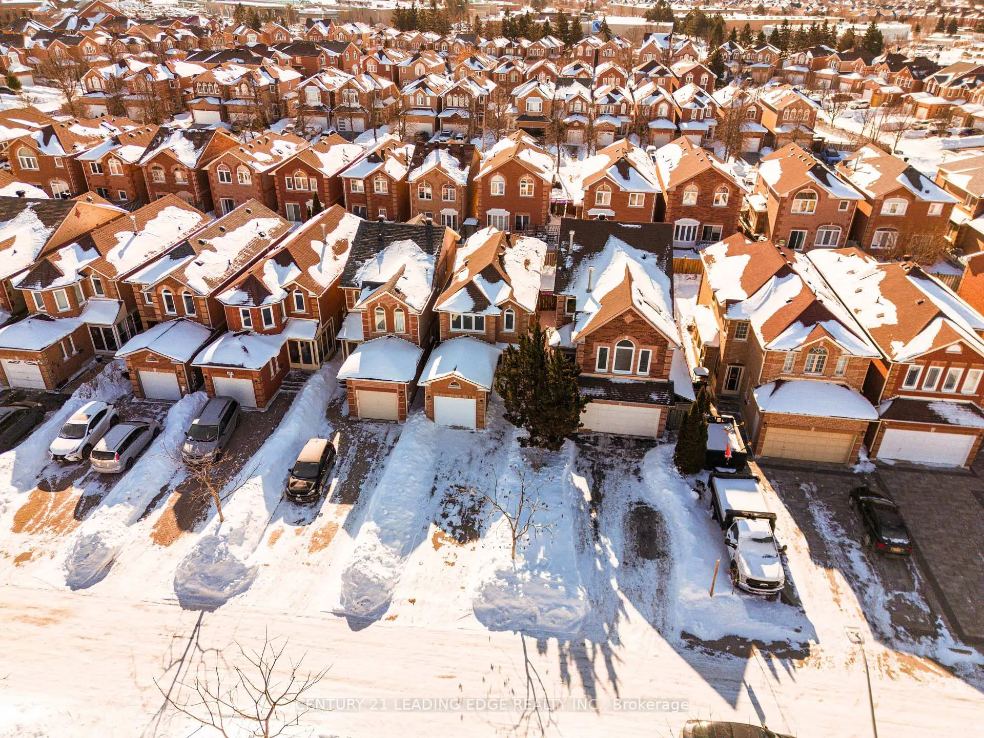 Photo 2 of 188 Milliken Meadows Drive, Markham, Milliken Mills West — HOMEH