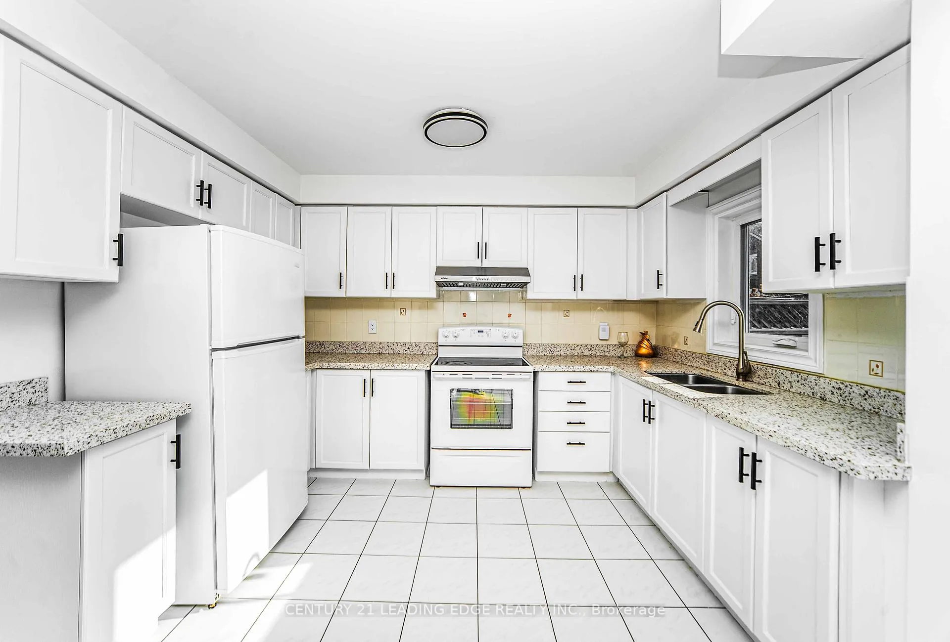 Photo 9 of 188 Milliken Meadows Drive, Markham, Milliken Mills West — HOMEH