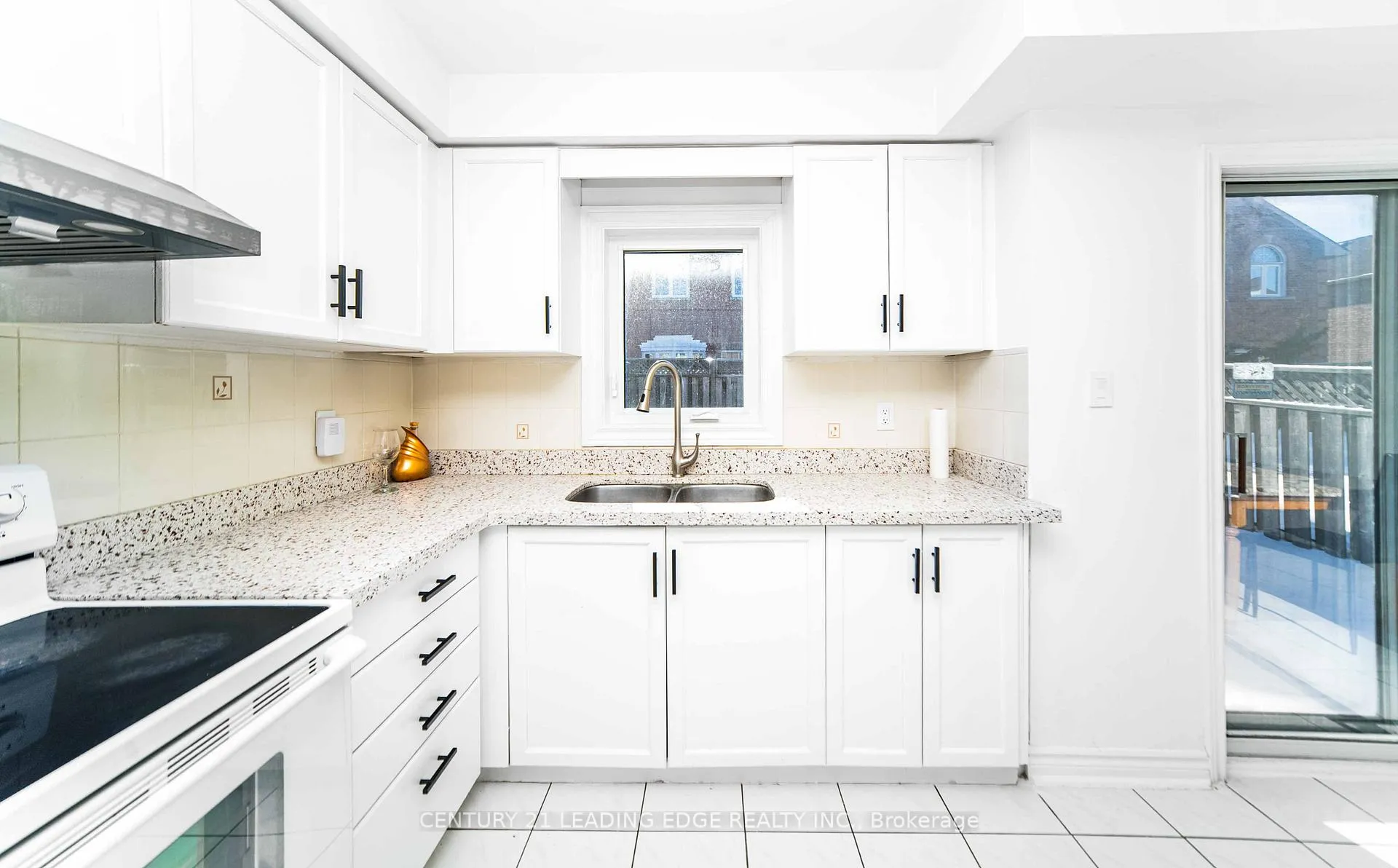 Photo 11 of 188 Milliken Meadows Drive, Markham, Milliken Mills West — HOMEH
