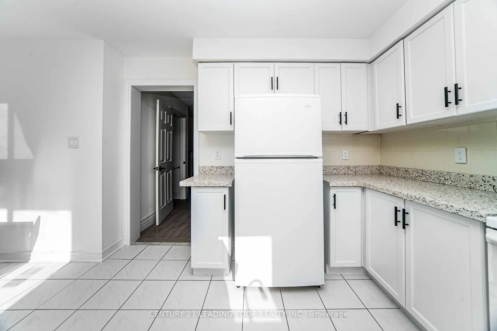 Photo 14 of 188 Milliken Meadows Drive, Markham, Milliken Mills West — HOMEH