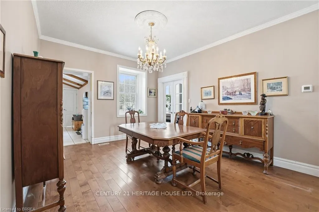 Photo 7 of 899 Keg Lane, Brant, Paris — HOMEH