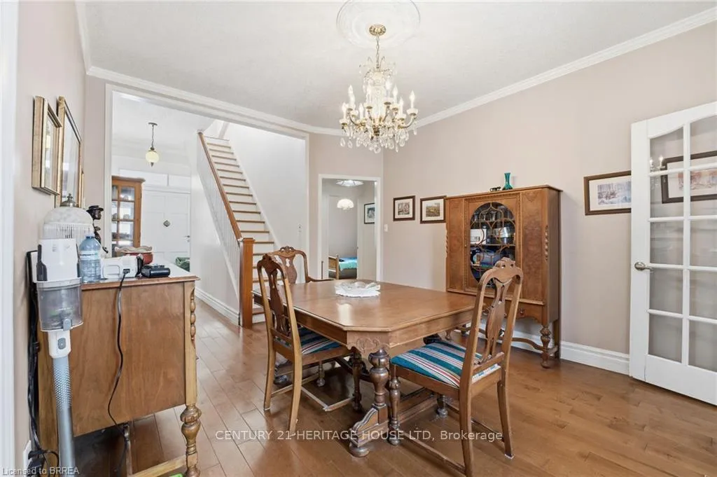 Photo 8 of 899 Keg Lane, Brant, Paris — HOMEH