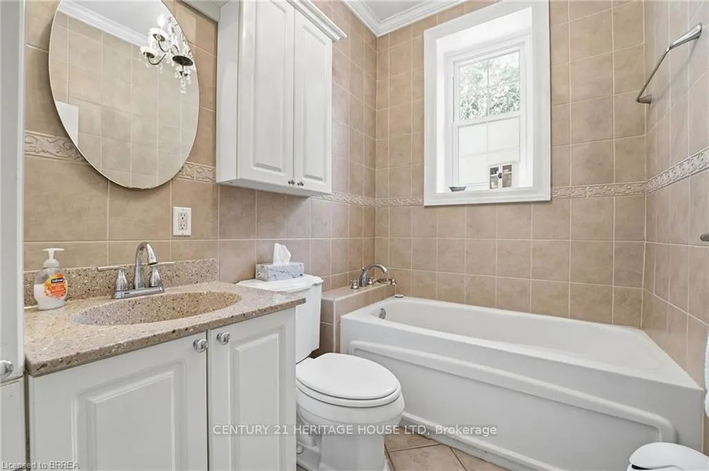 Photo 20 of 899 Keg Lane, Brant, Paris — HOMEH