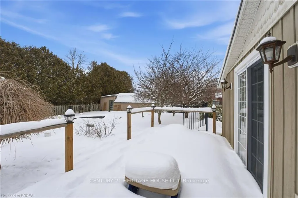 Photo 27 of 899 Keg Lane, Brant, Paris — HOMEH