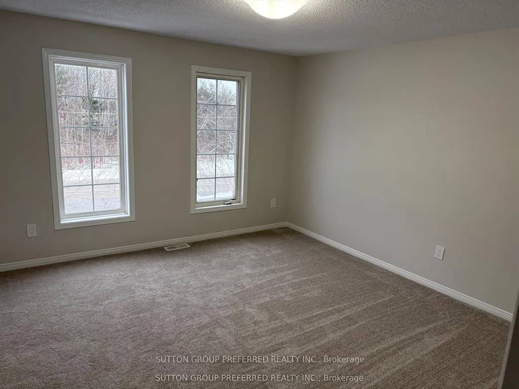 Photo 5 of Unit 2, 600 White Elm Boulevard, Waterloo — HOMEH