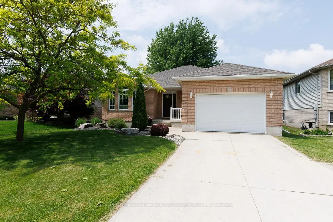 Photo 1 of 581 Harris Circle, Strathroy-Caradoc, NE — HOMEH