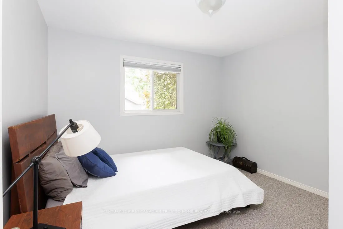 Photo 21 of 581 Harris Circle, Strathroy-Caradoc, NE — HOMEH