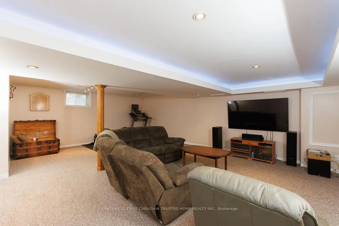Photo 28 of 581 Harris Circle, Strathroy-Caradoc, NE — HOMEH