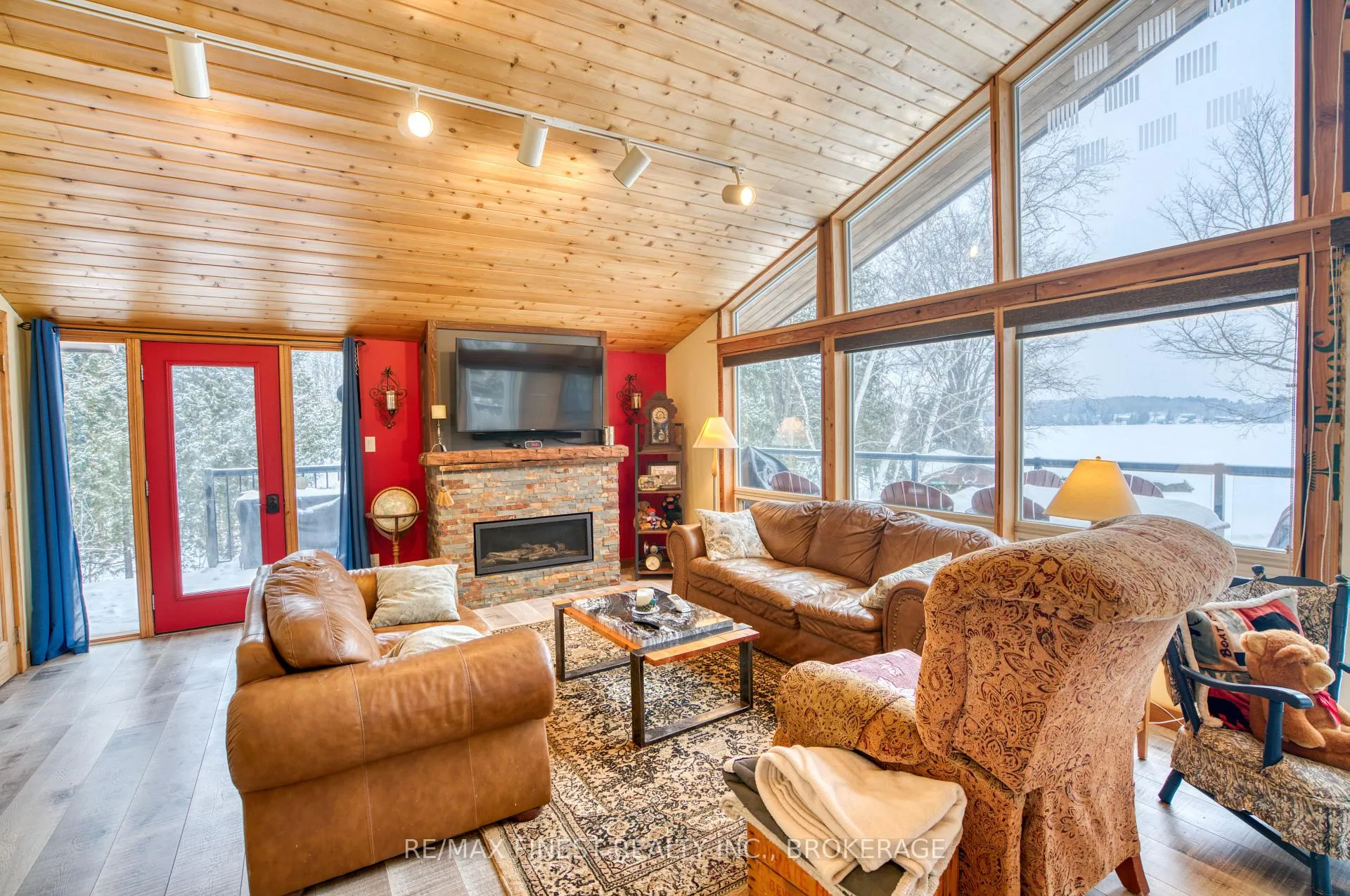 Photo 8 of 1063 Willett Lane, Frontenac, Frontenac Centre — HOMEH