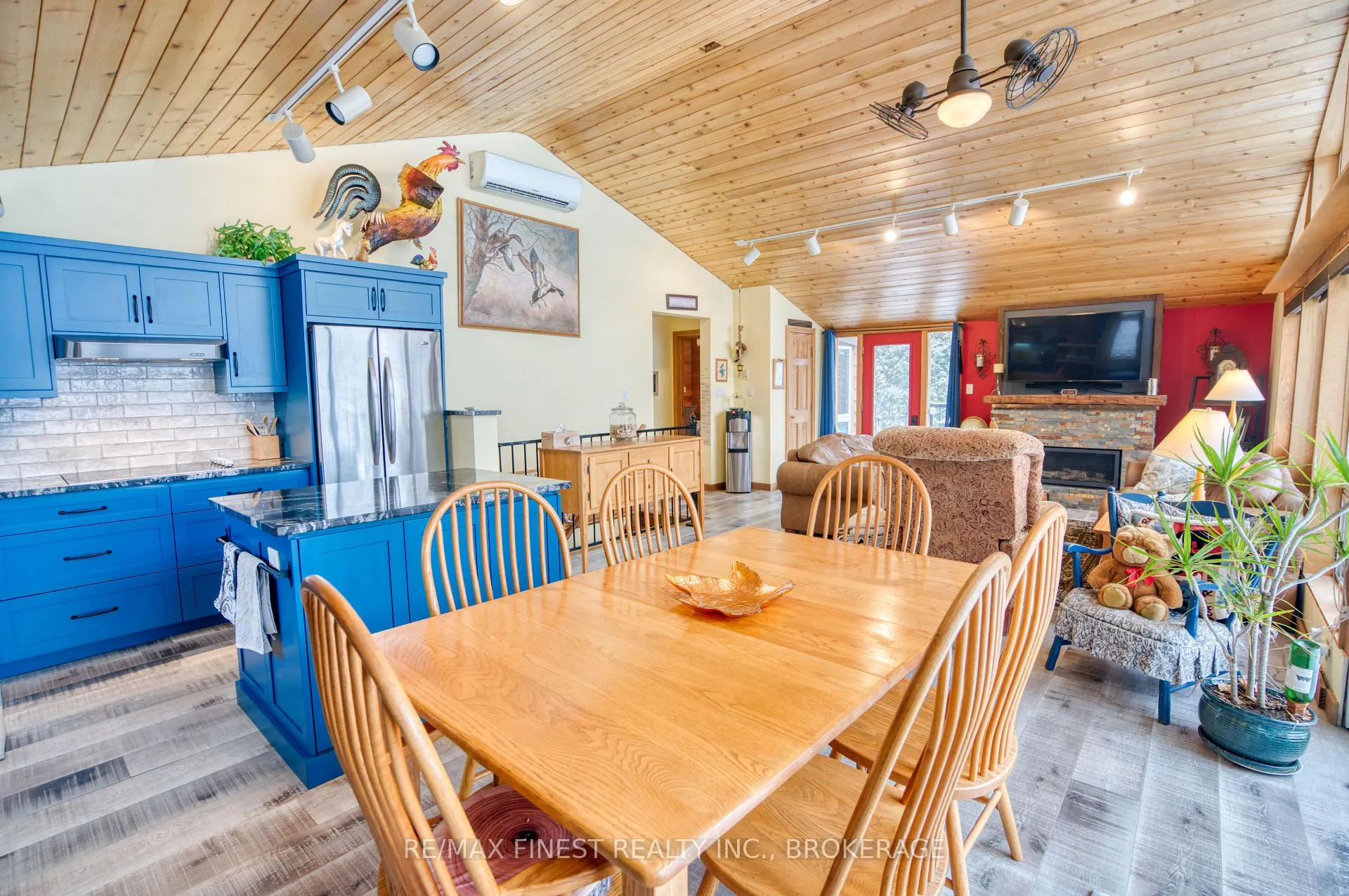 Photo 16 of 1063 Willett Lane, Frontenac, Frontenac Centre — HOMEH